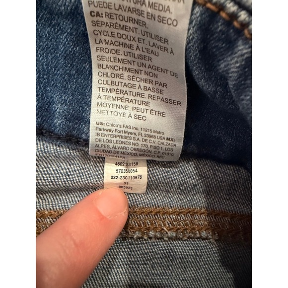 Chicos Womens Size 10R Blue Denim Jegging Ankle Jeans Distressed Studded Detail - Picture 8 of 11